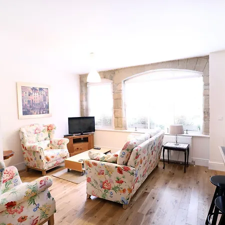 The Willow 3* Pateley Bridge